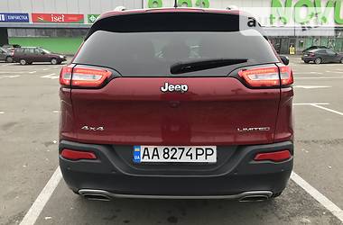 Внедорожник / Кроссовер Jeep Cherokee 2015 в Киеве