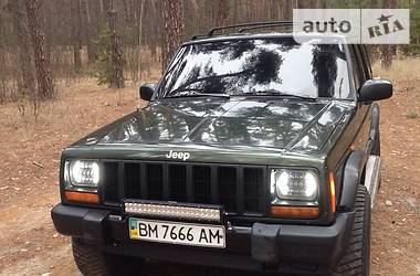 Позашляховик / Кросовер Jeep Cherokee 1991 в 