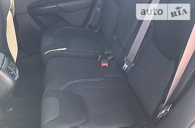 Позашляховик / Кросовер Jeep Cherokee 2015 в 