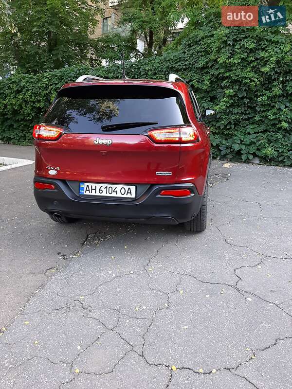 Позашляховик / Кросовер Jeep Cherokee 2015 в Києві