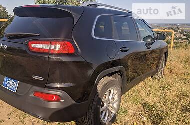 Внедорожник / Кроссовер Jeep Cherokee 2015 в Мариуполе