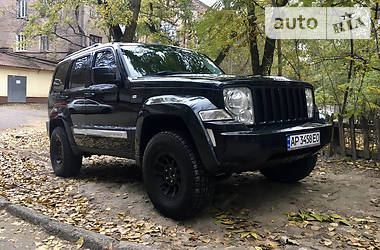 Внедорожник / Кроссовер Jeep Cherokee 2009 в Запорожье