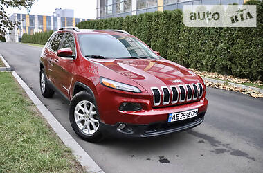 Внедорожник / Кроссовер Jeep Cherokee 2016 в Днепре