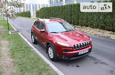 Внедорожник / Кроссовер Jeep Cherokee 2016 в Днепре