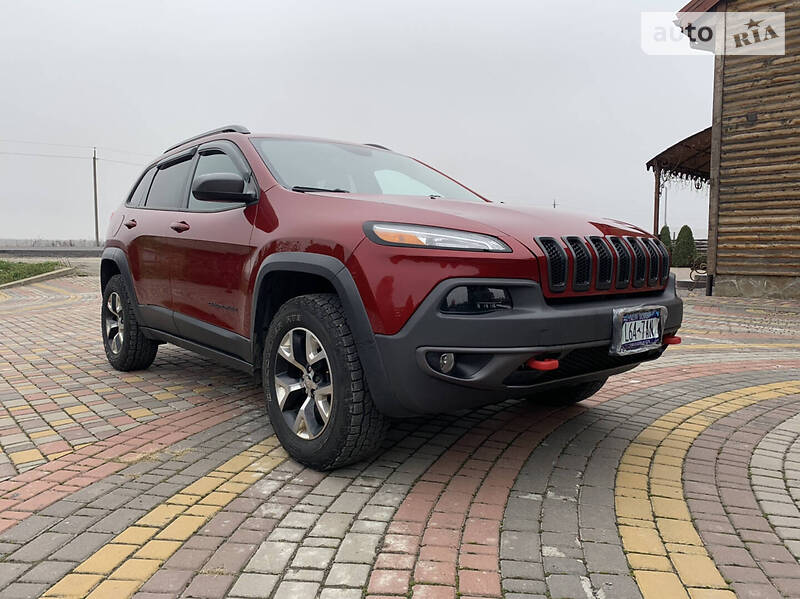 Auto Ria Prodam Dzhip Cheroki 2016 Benzin 3 2 Vnedorozhnik Krossover Bu V Ivano Frankovske Cena 20800