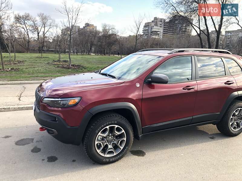 Внедорожник / Кроссовер Jeep Cherokee 2020 в Днепре