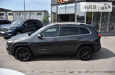 Внедорожник / Кроссовер Jeep Cherokee 2016 в Запорожье