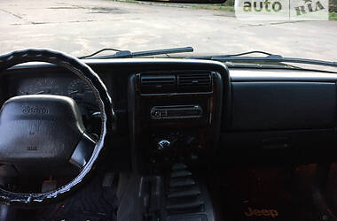 Внедорожник / Кроссовер Jeep Cherokee 2000 в Житомире