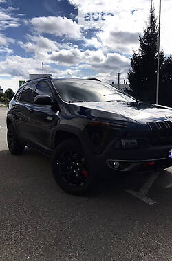 Внедорожник / Кроссовер Jeep Cherokee 2015 в Белой Церкви