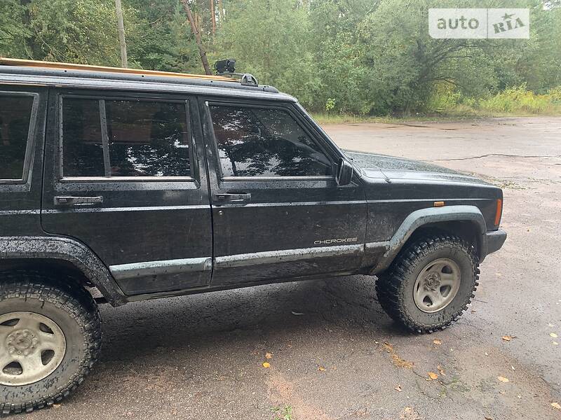 Внедорожник / Кроссовер Jeep Cherokee 1997 в Житомире