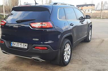 Внедорожник / Кроссовер Jeep Cherokee 2015 в Кропивницком