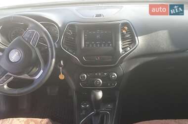 Внедорожник / Кроссовер Jeep Cherokee 2019 в Львове