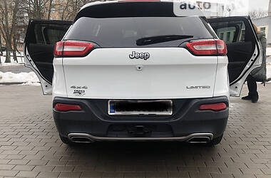 Позашляховик / Кросовер Jeep Cherokee 2015 в Хмельницькому