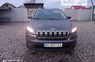 Внедорожник / Кроссовер Jeep Cherokee 2016 в Бучаче