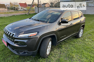 Внедорожник / Кроссовер Jeep Cherokee 2014 в Бердичеве