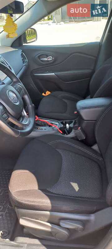 Позашляховик / Кросовер Jeep Cherokee 2019 в Львові фото 11 Позашляховик / Кросовер Jeep Cherokee 2019 в Львові