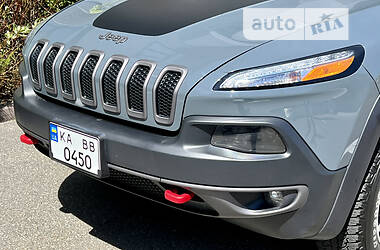 Внедорожник / Кроссовер Jeep Cherokee 2014 в Киеве