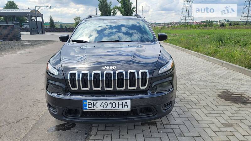 Внедорожник / Кроссовер Jeep Cherokee 2015 в Ровно