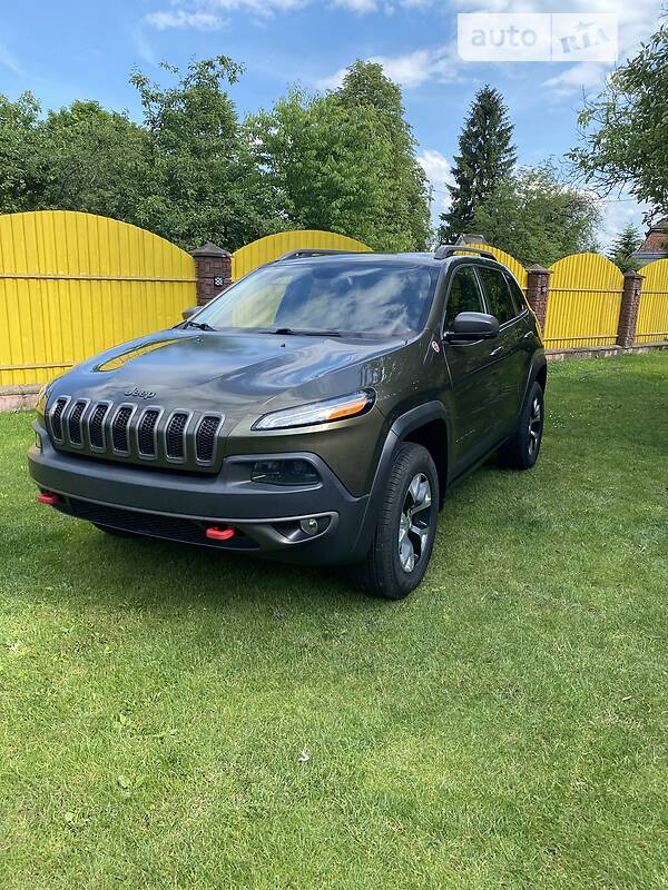 Позашляховик / Кросовер Jeep Cherokee 2015 в Дрогобичі