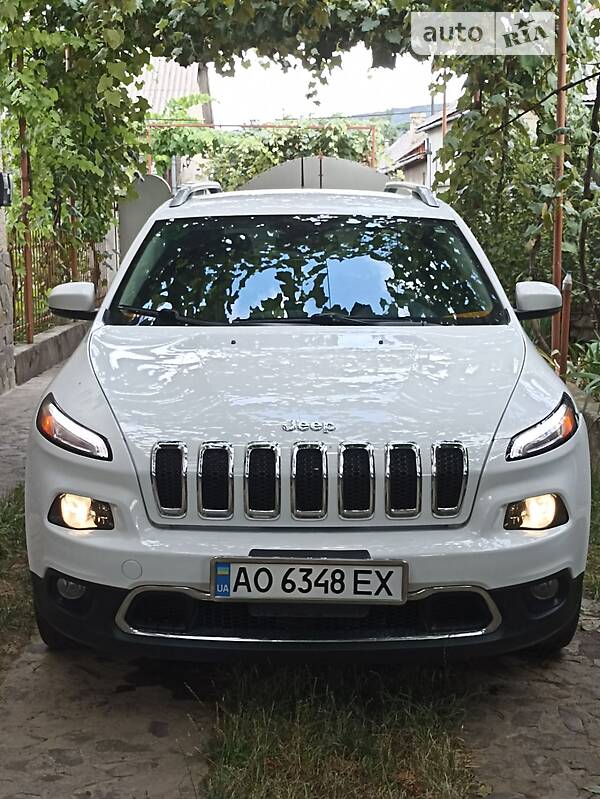 Внедорожник / Кроссовер Jeep Cherokee 2014 в Ужгороде