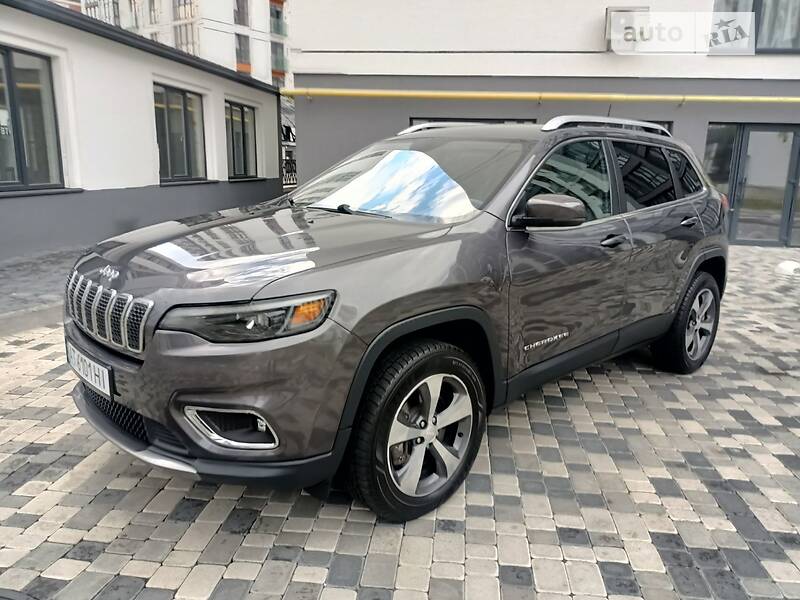 Універсал Jeep Cherokee 2019 в Івано-Франківську