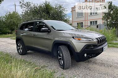 Внедорожник / Кроссовер Jeep Cherokee 2018 в Сумах