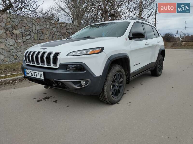 Внедорожник / Кроссовер Jeep Cherokee 2015 в Запорожье