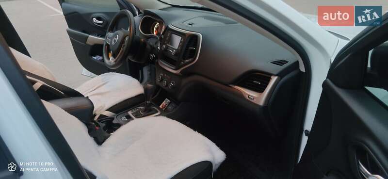 Позашляховик / Кросовер Jeep Cherokee 2017 в Житомирі