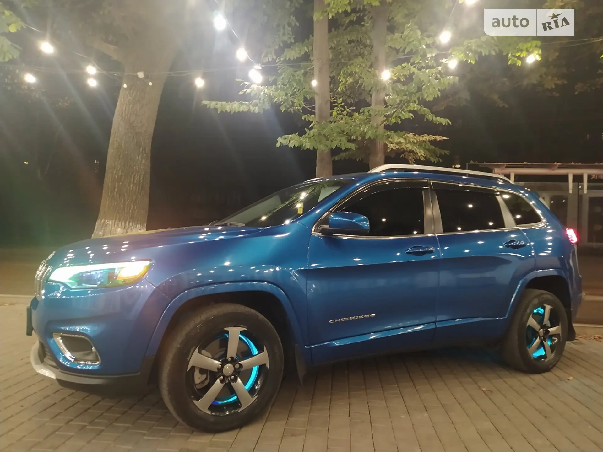 2019 Jeep Cherokee - мініатюра 40