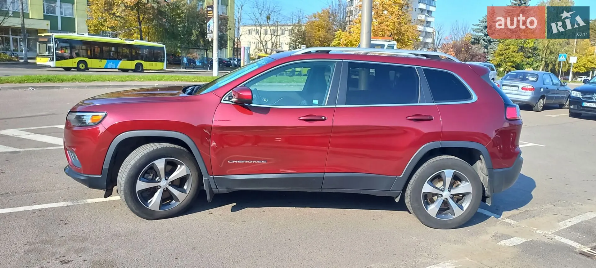 2019 Jeep Cherokee - мініатюра 4