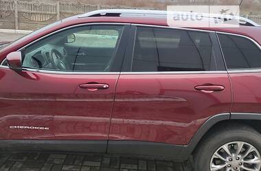 Внедорожник / Кроссовер Jeep Cherokee 2018 в Запорожье