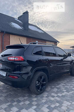 Универсал Jeep Cherokee 2016 в Краматорске