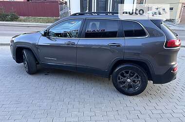 Позашляховик / Кросовер Jeep Cherokee 2016 в Львові