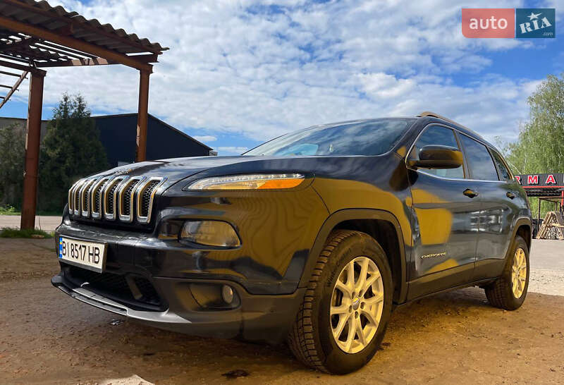 Внедорожник / Кроссовер Jeep Cherokee 2016 в Полтаве