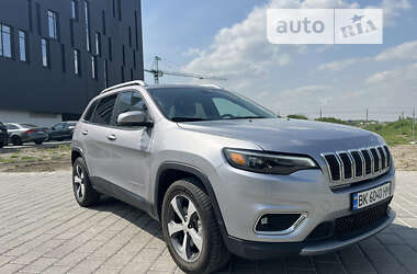 Внедорожник / Кроссовер Jeep Cherokee 2019 в Ровно