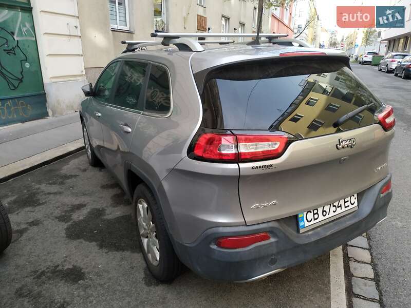 Позашляховик / Кросовер Jeep Cherokee 2016 в Києві