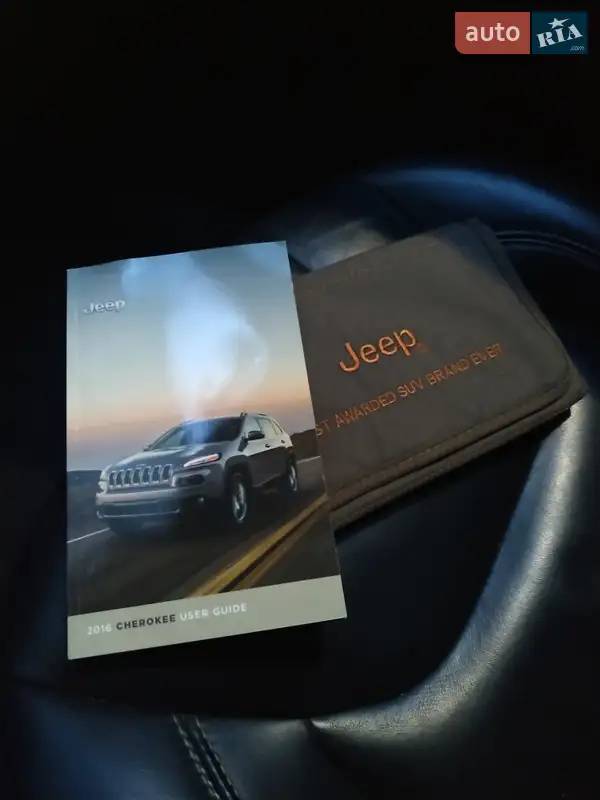 Позашляховик / Кросовер Jeep Cherokee 2016 в Києві документ