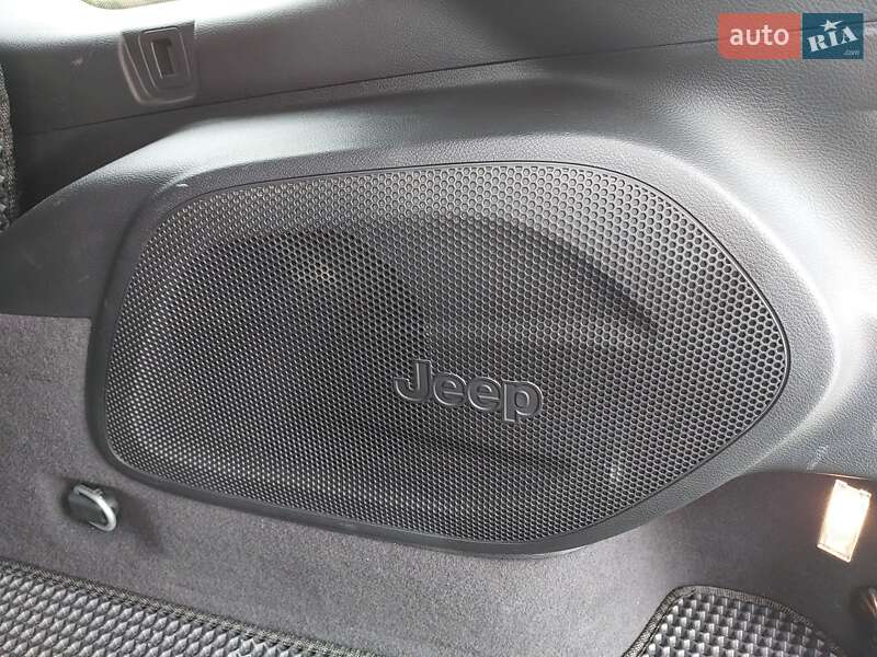Позашляховик / Кросовер Jeep Cherokee 2018 в Харкові