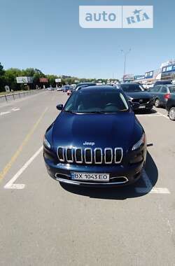 Внедорожник / Кроссовер Jeep Cherokee 2016 в Хмельницком