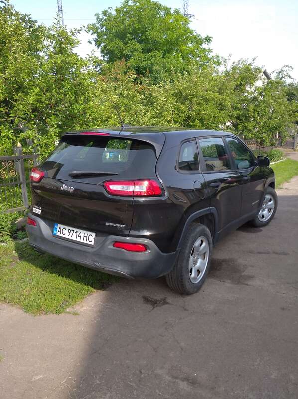 Внедорожник / Кроссовер Jeep Cherokee 2013 в Луцке