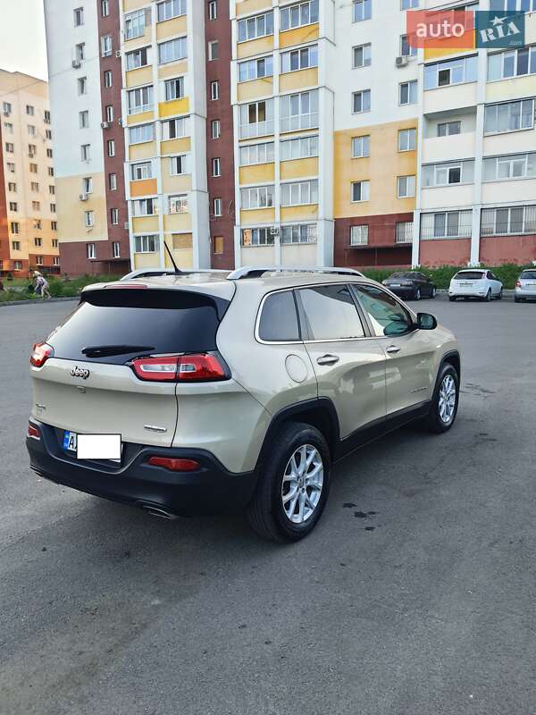 Позашляховик / Кросовер Jeep Cherokee 2015 в Харкові