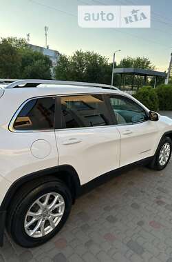 Внедорожник / Кроссовер Jeep Cherokee 2017 в Ужгороде