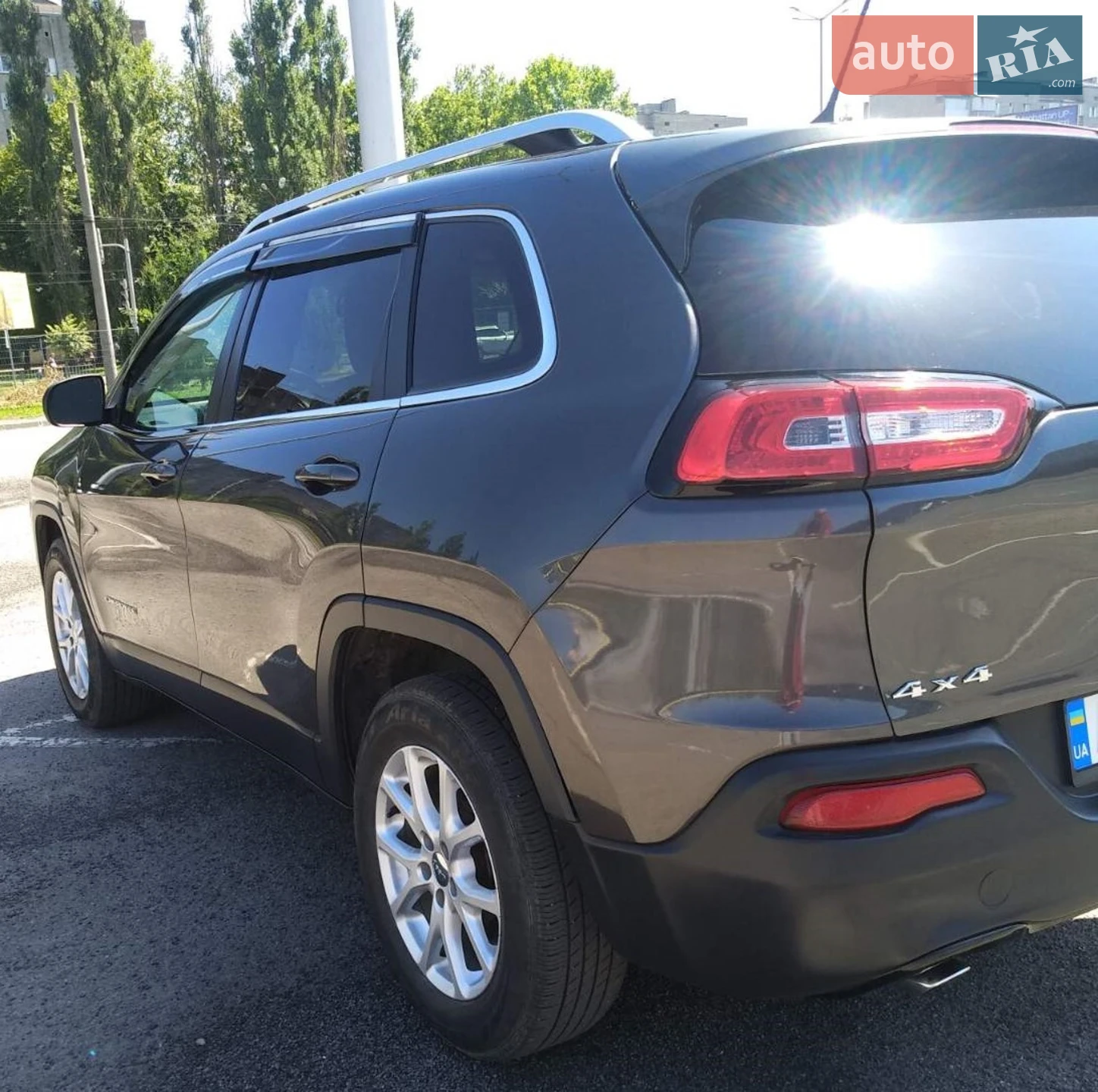2015 Jeep Cherokee - мініатюра 6