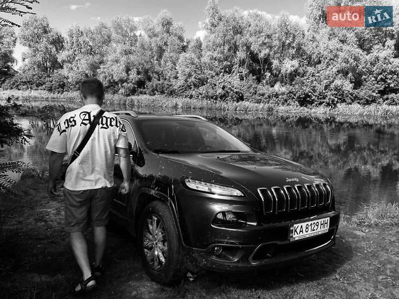 Позашляховик / Кросовер Jeep Cherokee 2015 в Києві фото 7 Позашляховик / Кросовер Jeep Cherokee 2015 в Києві