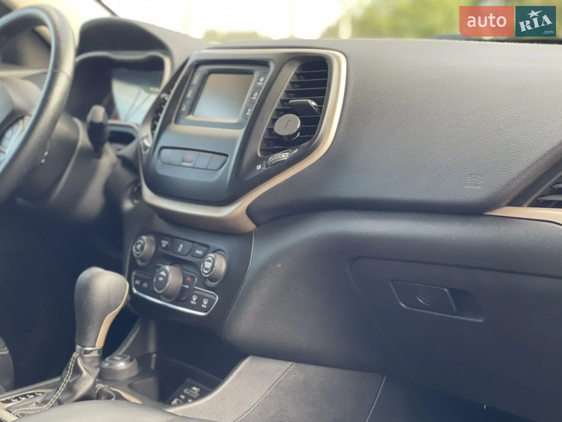 2014 Jeep Cherokee - мініатюра 23