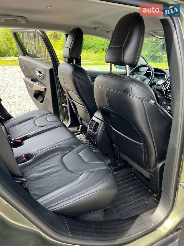 Позашляховик / Кросовер Jeep Cherokee 2019 в Полтаві