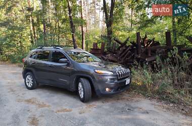 Внедорожник / Кроссовер Jeep Cherokee 2014 в Киеве