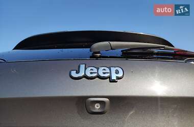 Внедорожник / Кроссовер Jeep Cherokee 2014 в Киеве