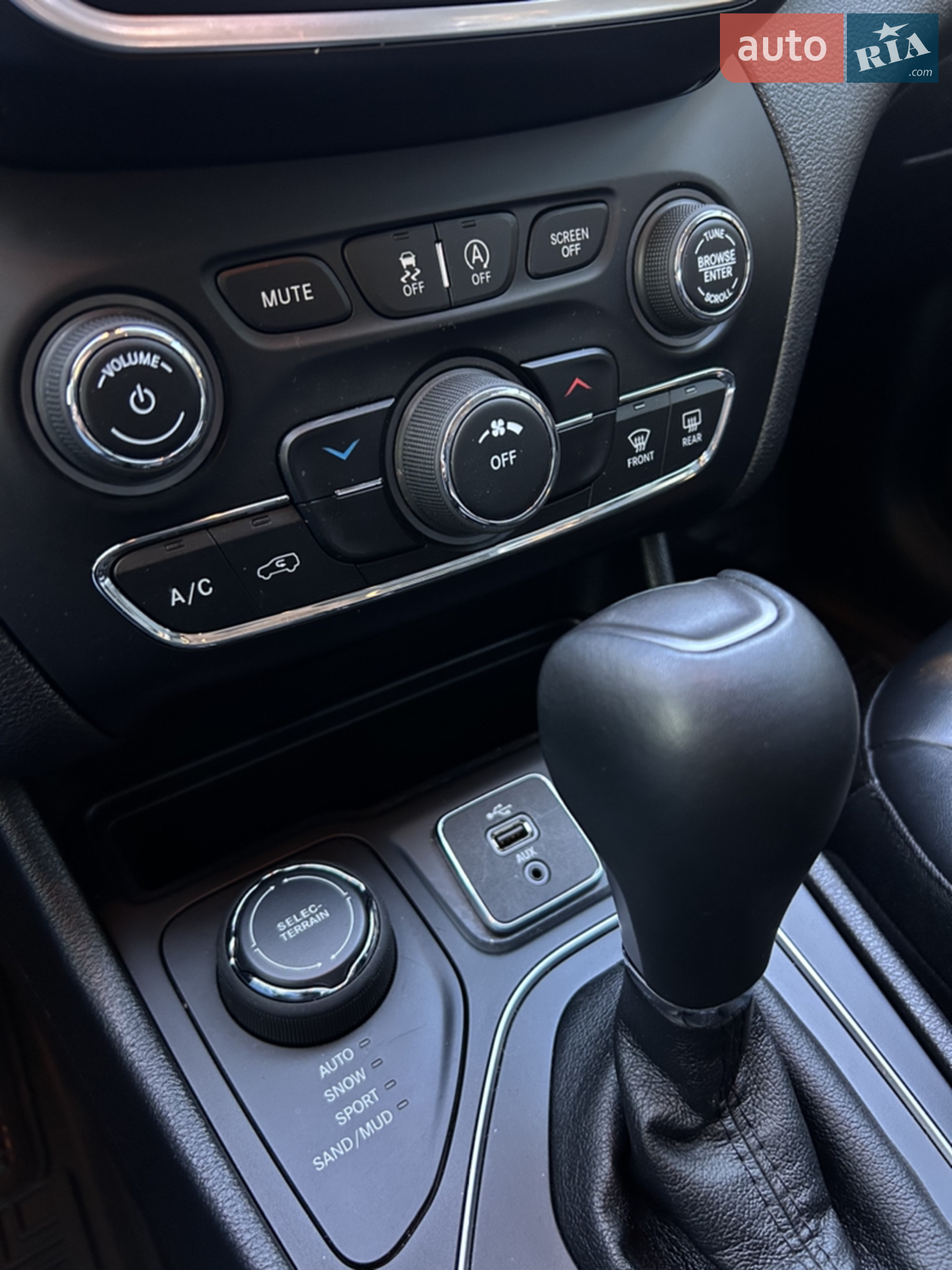 2018 Jeep Cherokee - мініатюра 19