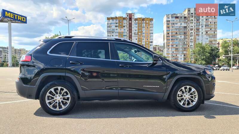 Позашляховик / Кросовер Jeep Cherokee 2021 в Києві